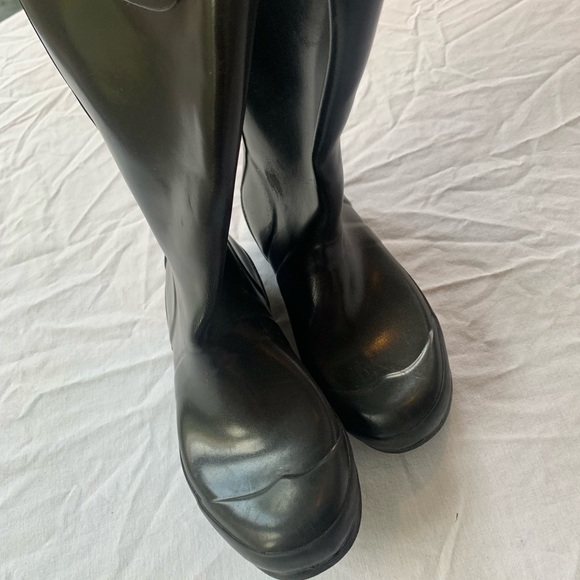 Kid’s Hunter Boots GUC - Picture 5 of 8